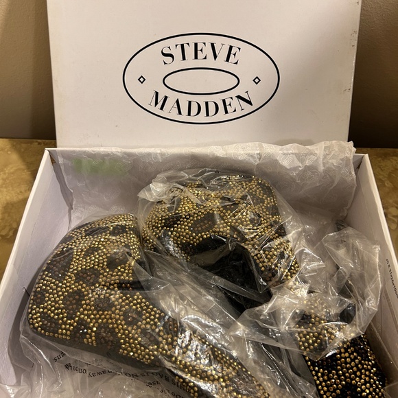 SOLD!!! Steve Madden Leopard Bling Platform Heel (US 8.5) - Picture 8 of 9